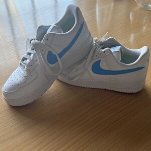 Nike Air Force 1 Sneakers